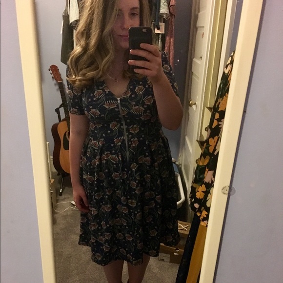 Lularoe M Amelia Floral Dress - Picture 4 of 4
